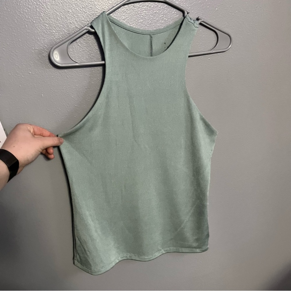 Mint tank top, women’s size small, razorback